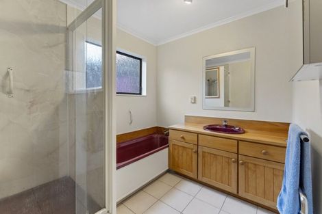 Photo of property in 6 Kew Grove, Raumati Beach, Paraparaumu, 5032