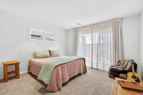 Photo of property in 11 Whangaehu Place, Te Awa, Napier, 4110