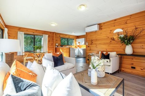 Photo of property in 16 Frank Street, Oneroa, Waiheke Island, 1081