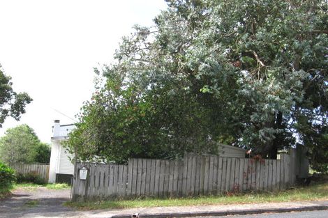 Photo of property in 29 Waari Avenue, Sunnyvale, Auckland, 0612