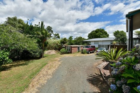 Photo of property in 119 Awaroa Road, Helensville, 0800