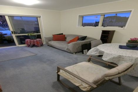 Photo of property in 1409 Whangaparaoa Road, Army Bay, Whangaparaoa, 0930