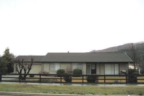 Photo of property in 25 Newcastle Street, Clyde, 9330