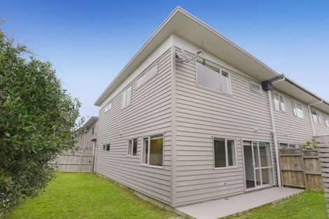 Photo of property in 9/45a Swanson Road, Henderson, Auckland, 0610