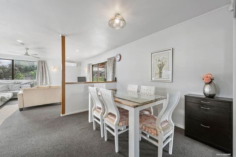 Photo of property in 57c Everglade Drive, Goodwood Heights, Auckland, 2105