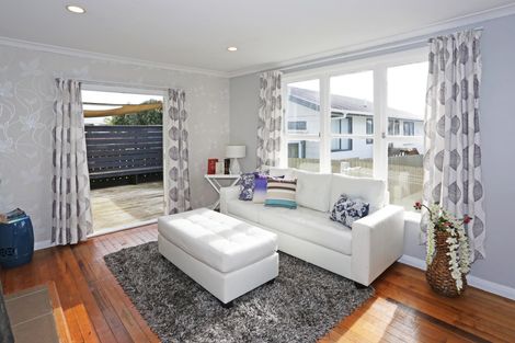 Photo of property in 20 Church Street, Tuakau, 2121