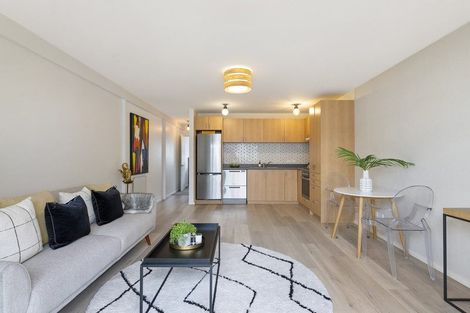 Photo of property in Pirie Street Townhouses, 2/35 Pirie Street, Mount Victoria, Wellington, 6011