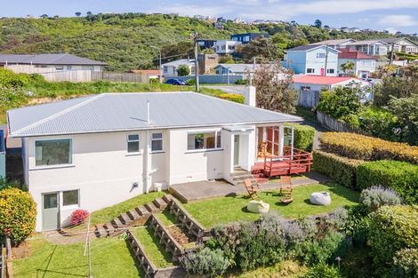 Photo of property in 73 View Road, Houghton Bay, Wellington, 6023