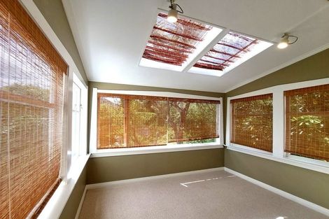 Photo of property in 6 Highland Crescent, Wadestown, Wellington, 6012