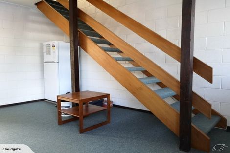 Photo of property in Lynbrae Court Flats, 20/4 Dr Taylor Terrace, Johnsonville, Wellington, 6037