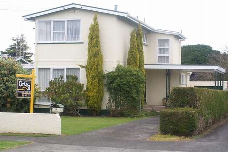 Photo of property in 9 Saint Leonard Street, Saint Johns Hill, Whanganui, 4501