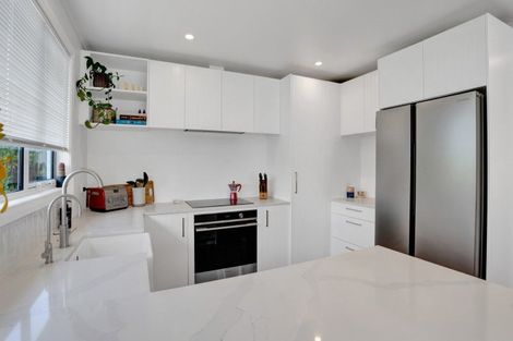 Photo of property in 1163 Devon Road, Bell Block, New Plymouth, 4373