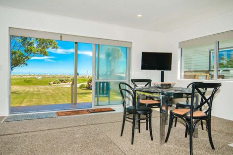 Photo of property in 27 Beach Street, Hokitika, 7810
