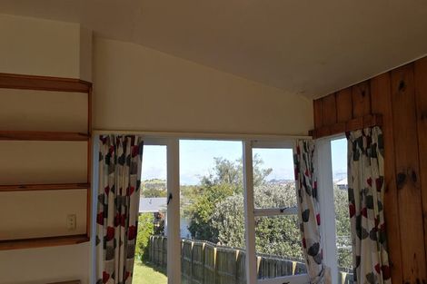 Photo of property in 25 Williamson Avenue, Belmont, Auckland, 0622