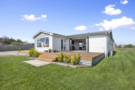 Photo of property in 20 Monteith Street, Halcombe, 4779