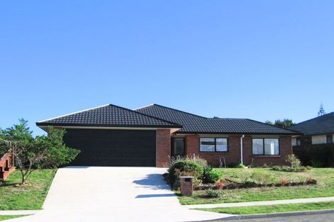 Photo of property in 44 Campion Road, Waikanae Beach, Waikanae, 5036