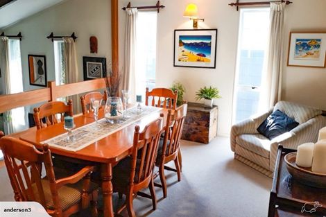 Photo of property in 19 Hillcrest Drive, Kelvin Grove, Palmerston North, 4414