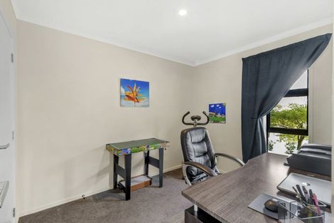 Photo of property in 20 Costello Drive, Ngatea, 3503