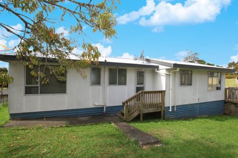 Photo of property in 17 Maywood Crescent, Glen Eden, Auckland, 0602