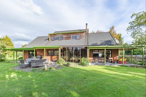 Photo of property in 275 Kimberley Road, Levin, 5571