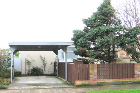 Photo of property in 4 Alton Place, Hokowhitu, Palmerston North, 4410