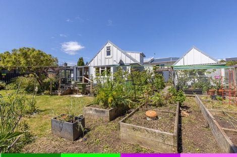 Photo of property in 11 Whanake Street, Titahi Bay, Porirua, 5022