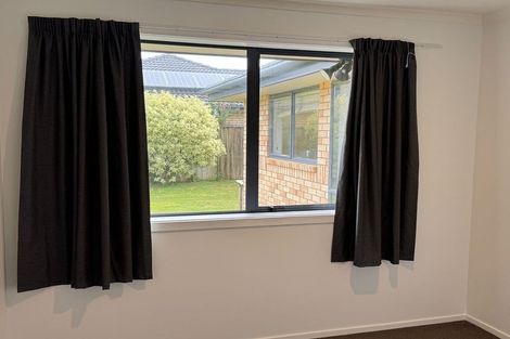 Photo of property in 41 Breaker Grove, Waiuku, 2123