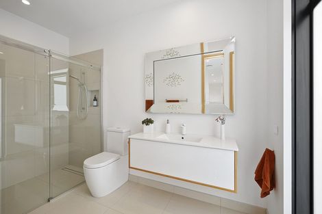 Photo of property in 17 Manurau Crescent, Merrilands, New Plymouth, 4312