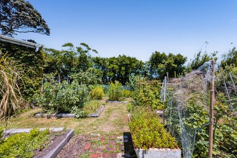 Photo of property in 207 Egmont Street, Patea, 4520