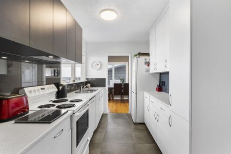 Photo of property in 26 Saffron Street, Birkdale, Auckland, 0626