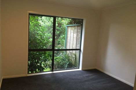 Photo of property in 14 Loloma Drive, Half Moon Bay, Auckland, 2012
