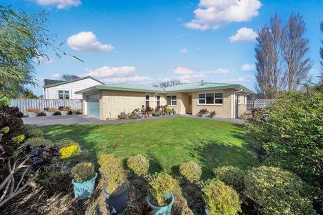 Photo of property in 7 Ngakoti Street, Urenui, 4375