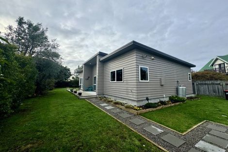 Photo of property in 77 Dublin Street, Martinborough, 5711