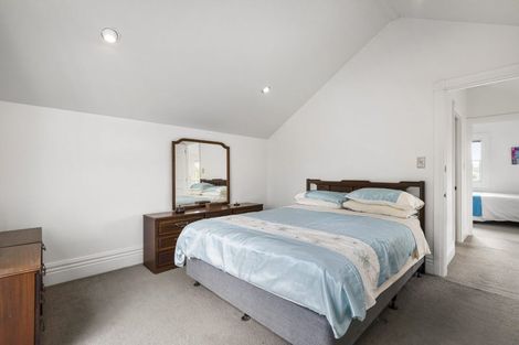 Photo of property in 1/14 Beach Road, Northcote Point, Auckland, 0627