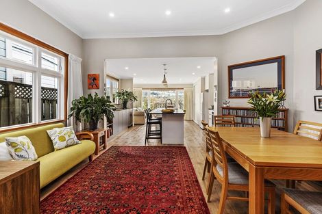 Photo of property in 290 Rintoul Street, Berhampore, Wellington, 6023