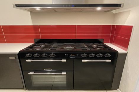 Photo of property in 29 Townsend Road, Miramar, Wellington, 6022