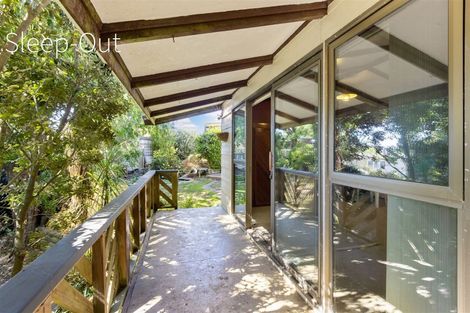 Photo of property in 26 Trelawn Place, Cockle Bay, Auckland, 2014