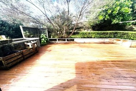 Photo of property in 48 Topliss Drive, Northcross, Auckland, 0632