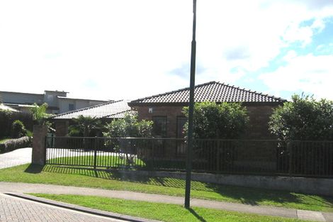 Photo of property in 3 Waimuri Close, Te Atatu Peninsula, Auckland, 0610