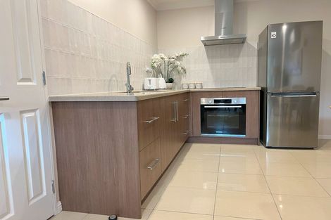 Photo of property in 88 San Marino Drive West, Henderson, Auckland, 0612