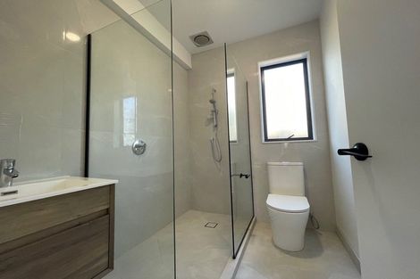 Photo of property in 5/13 Blockhouse Bay Road, Avondale, Auckland, 1026