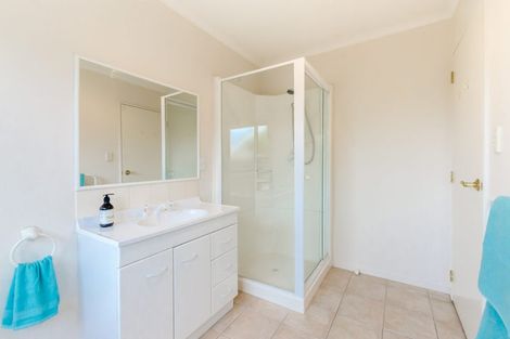 Photo of property in 9 Terry Lane, Paraparaumu Beach, Paraparaumu, 5032