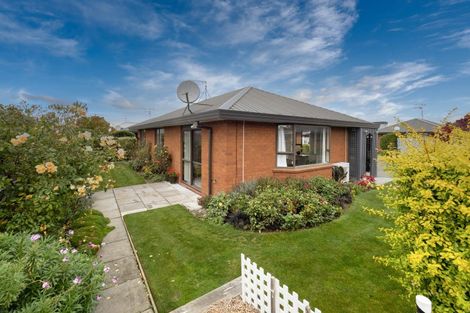 Photo of property in Cox Street Mews, 2/11 Cox Street, Ashburton, 7700