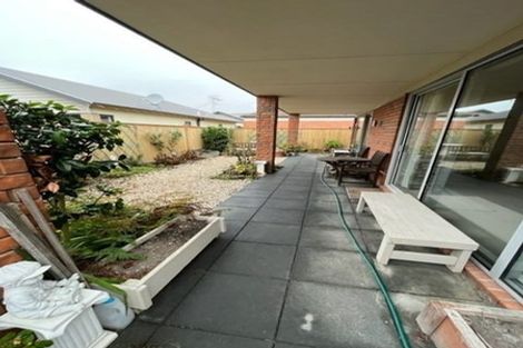 Photo of property in 37 Henley Green, Northwood, Christchurch, 8051