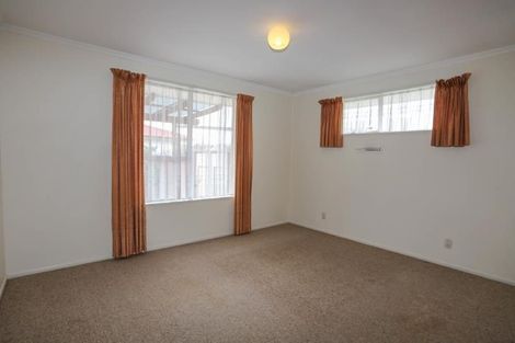 Photo of property in 6 Karnak Crescent, Russley, Christchurch, 8042