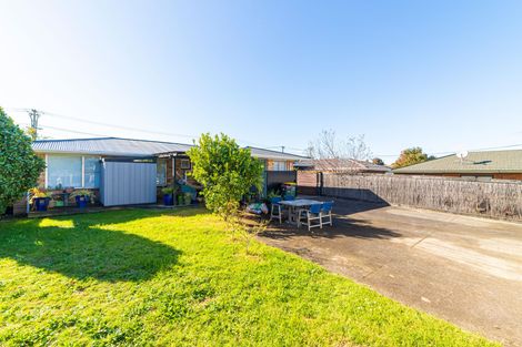 Photo of property in 80 Grove Road, Papakura, 2110