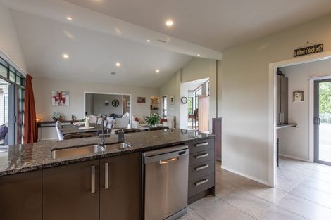 Photo of property in 19 Jg Wilson Drive, Waipukurau, 4281