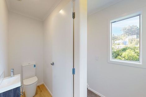 Photo of property in 3 Dunmail Way, Newlands, Wellington, 6037