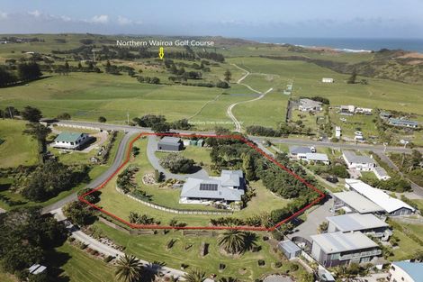 Photo of property in 36 Ripiro Drive, Baylys Beach, Dargaville, 0377