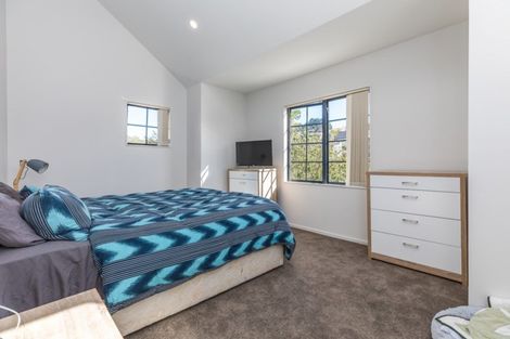 Photo of property in 5/19 Langana Avenue, Browns Bay, Auckland, 0630